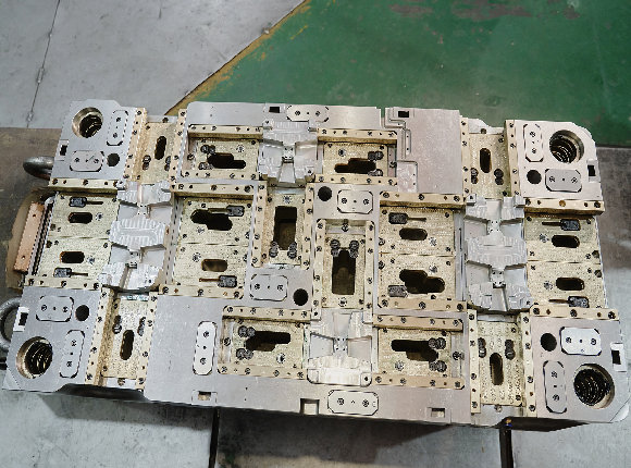 General Mold Base